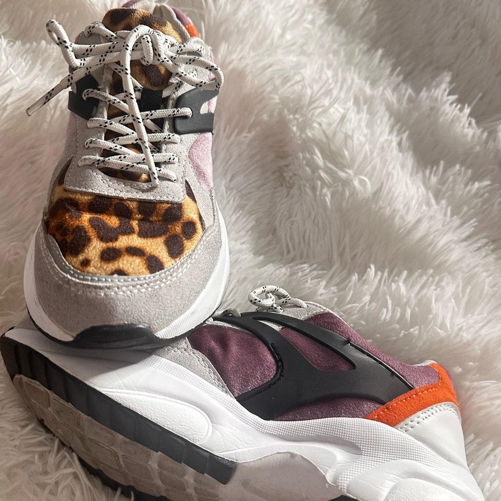 Cheetah & Printed -  Women’s Sneaker (shoedazzle)